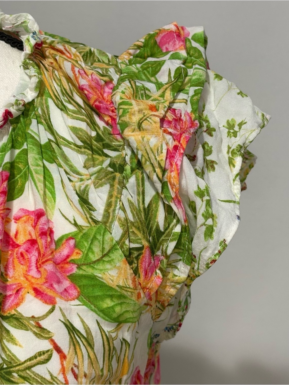 Rose + Olive Floral Blouse Top Small Boho Peasant Tassel Tie Neck Ruffle Sleeve - Picture 4 of 10